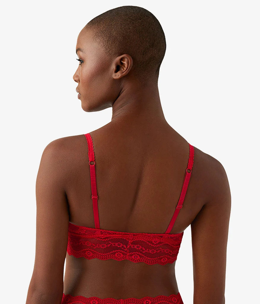 Lace Kiss Bralette: Crimson Red